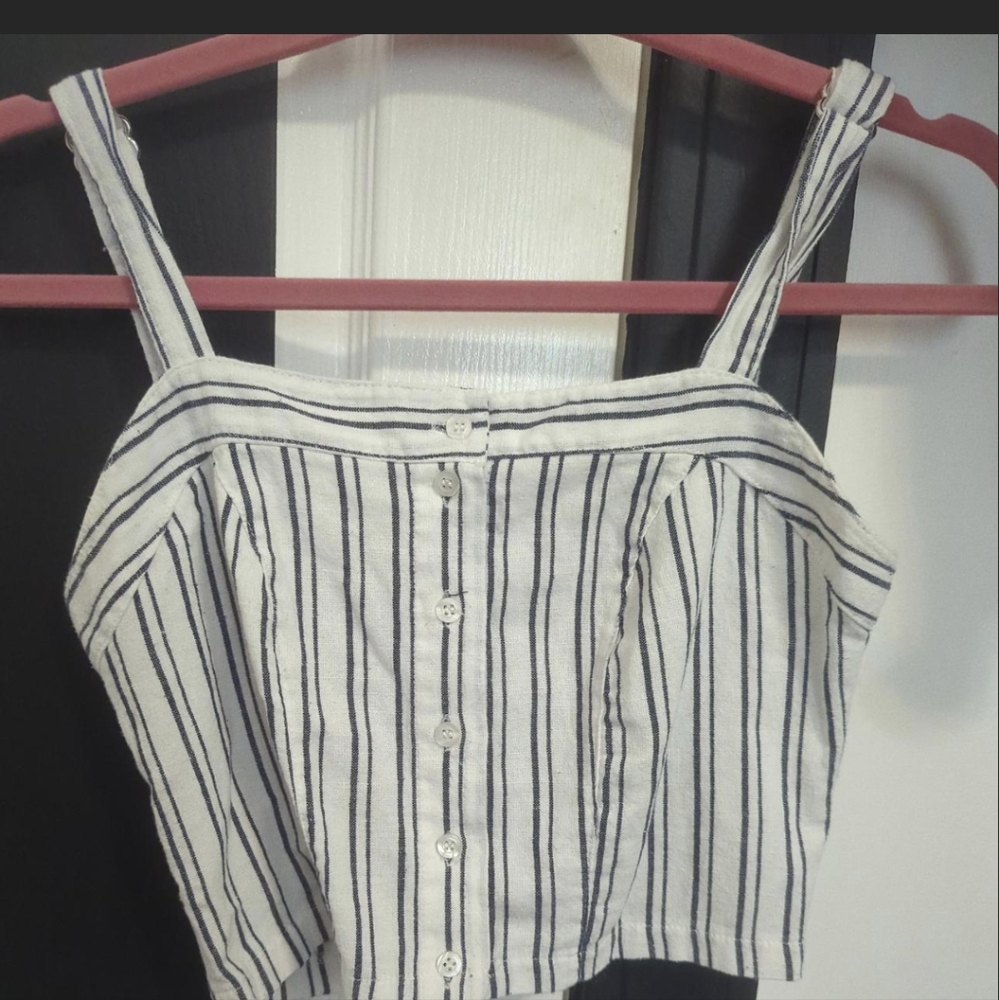 Brandy Melville Cropped Spring Striped Blouse